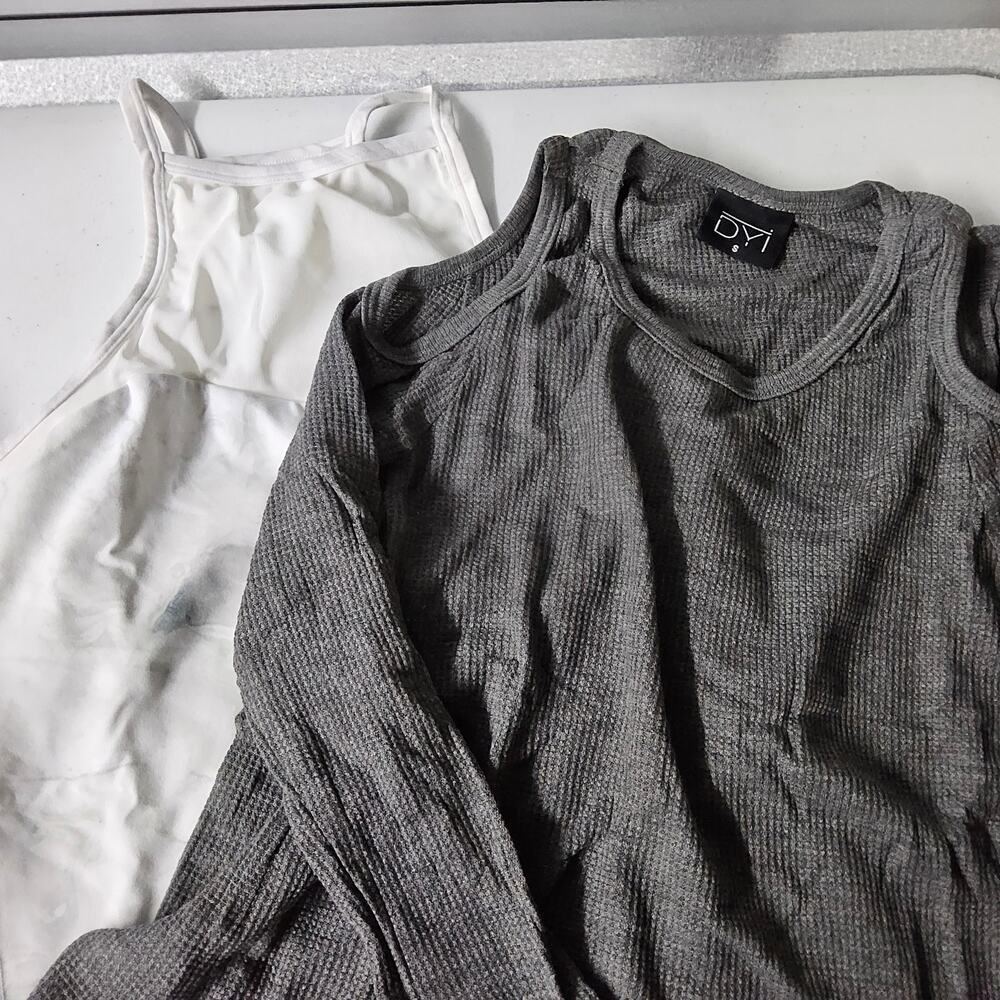 DYI Activewear Set Women S Grey Waffle Cold Shoulder Top & Marble Shelf Bra Tank